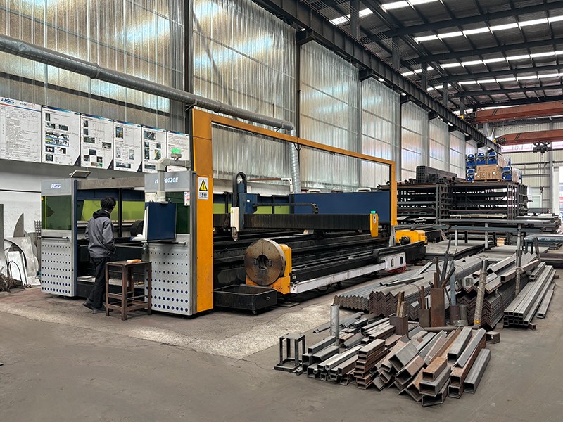 鈑金車間2.jpg 鈑金車間2.jpg