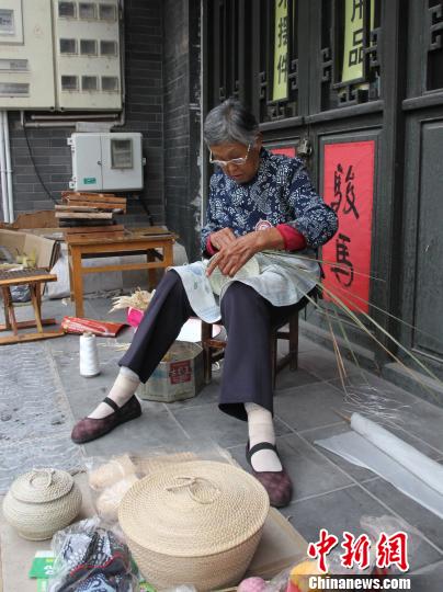 山東青州活態(tài)非遺展示街見聞：民間老藝人本色演繹