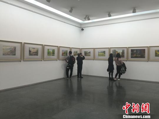 滇臺(tái)水彩畫家作品聯(lián)展昆明揭幕（圖）