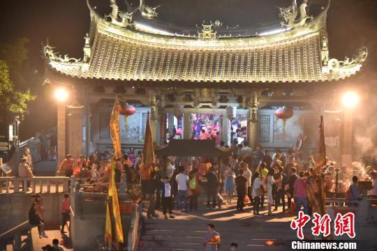 媽祖誕辰日：數(shù)千海內(nèi)外媽祖信眾“搶頭香”祈福