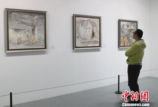 重慶美術(shù)館舉辦“8+1中法藝術(shù)家油畫展”首展