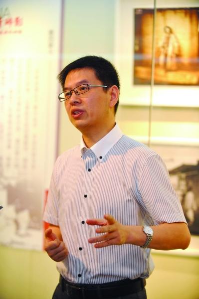 外國攝影師拍134張晚清老照片展出 酈波亮相