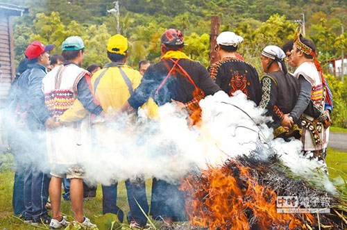 臺多地原住民狼煙四起串連護(hù)土地群起響應(yīng)護(hù)文化