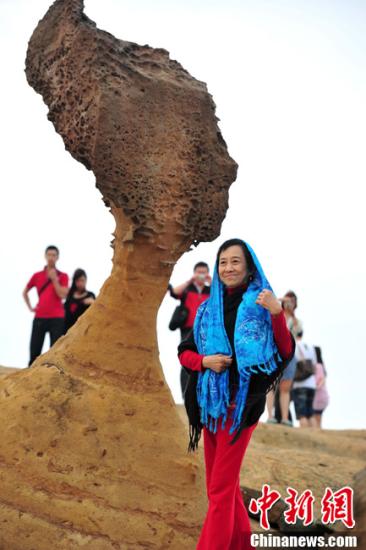 臺(tái)灣搶救野柳“女王頭” 護(hù)頸團(tuán)隊(duì)大揭密