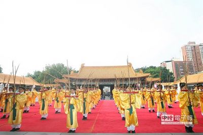 臺中祭孔大典依傳統(tǒng)古禮進行場面隆重（圖）