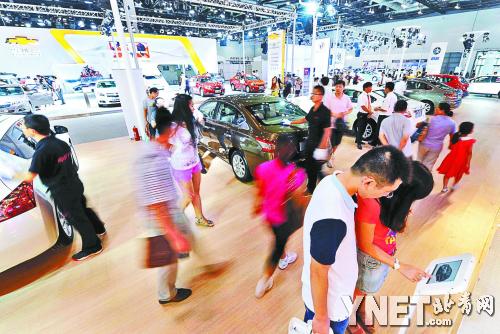 國內(nèi)進(jìn)口車價格至少是國外同款産品的3倍