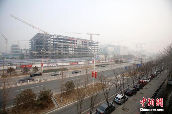 近日，北京城市副中心建設(shè)工地一派繁忙。<a target='_blank'  _fcksavedurl='http://www.chinanews.com/'></table><p  align=