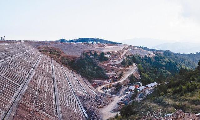 神農(nóng)架補貼居民乘飛機出行 機場承認售票不景氣