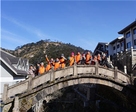 冬日黃山銀裝素裹 人間仙境引兩岸媒體齊點(diǎn)讚