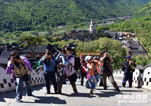 臺(tái)灣記者在山西五臺(tái)山采風(fēng)