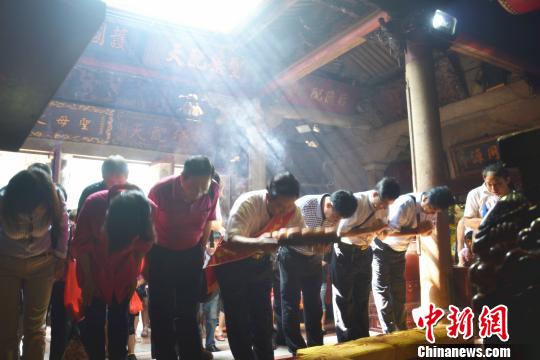 臺灣澎湖縣縣長率團(tuán)至福建湄洲島謁媽祖