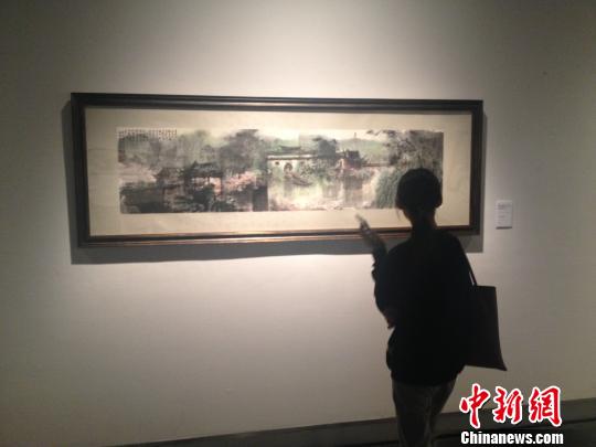 臺(tái)灣畫(huà)家江明賢杭州展36米長(zhǎng)《新富春山居圖》