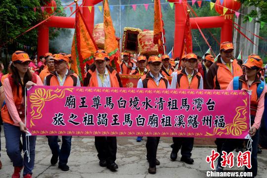 臺灣馬祖縣長劉增應(yīng)率敬香團(tuán)回福州鱔溪白馬王祖廟進(jìn)香