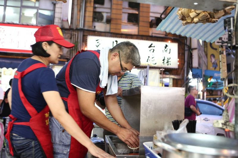 國(guó)民黨臺(tái)北市長(zhǎng)參選人連勝文展開“Working Stay”向臺(tái)北市民學(xué)習(xí)之旅