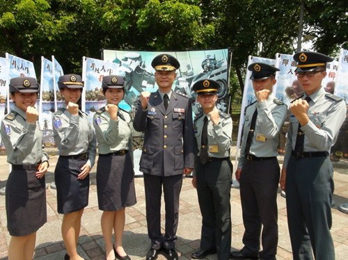 臺媒：募兵制跳票是朝野“騙選票”結(jié)果