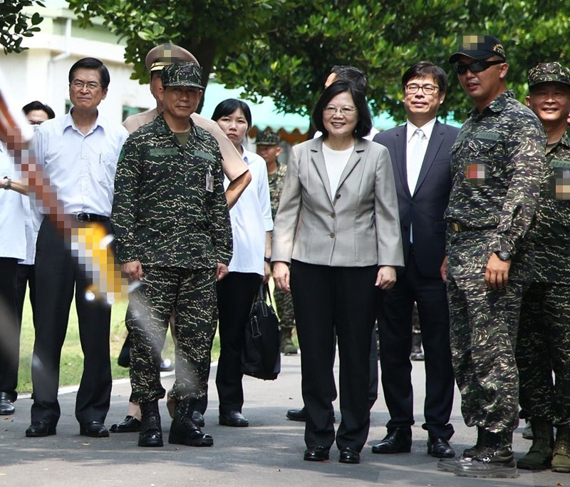 臺海軍陸戰(zhàn)隊開始換裝 新款虎斑迷彩野戰(zhàn)服登場