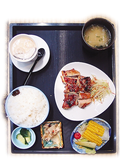 臺大廢棄的老宿舍變身餐館，開出誘人餐食