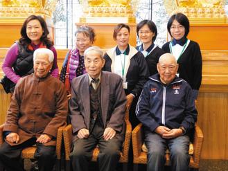 74歲當(dāng)背包客98歲拿碩士“青春老超人”歡喜過(guò)生活