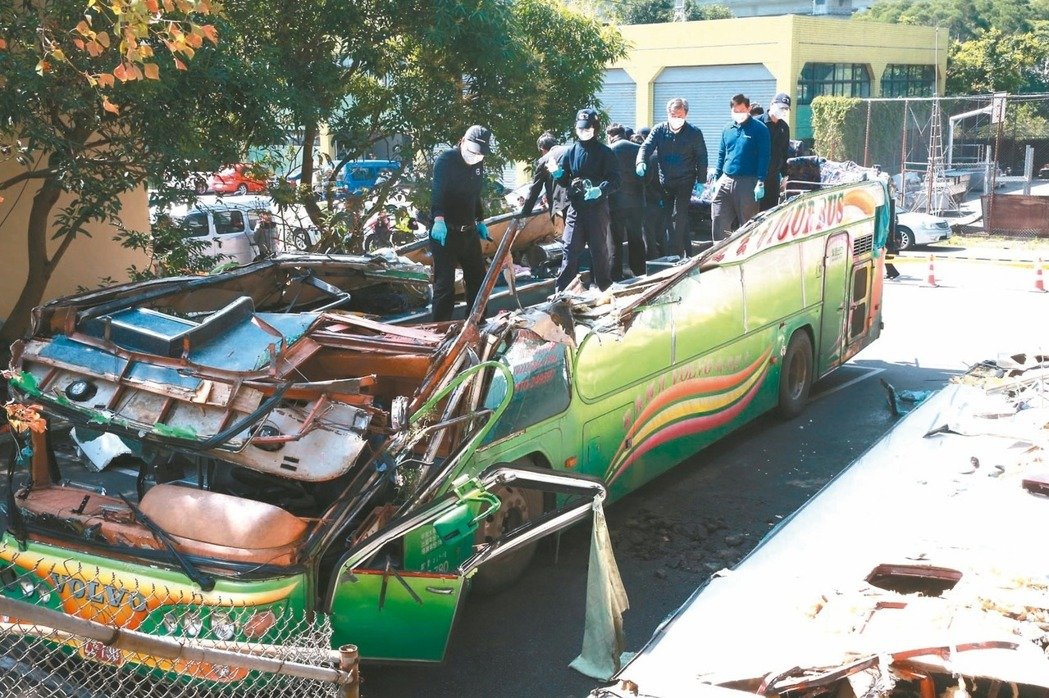 島內(nèi)首批遊覽車旅行社聯(lián)合稽查 友力通運執(zhí)照被廢止