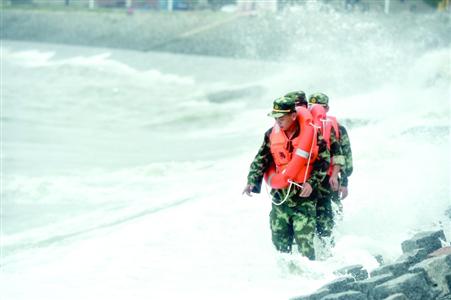 颱風(fēng)尼伯特威力四級連降 上海今起連下3天暴雨