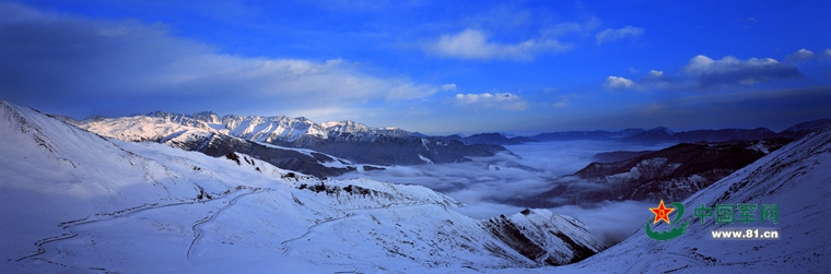 【網(wǎng)路媒體走轉(zhuǎn)改】想一想，餓著肚子穿著單衣爬雪山有多難