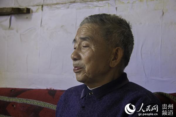 圖為82歲的老支書黃大發(fā)。涂敏 攝