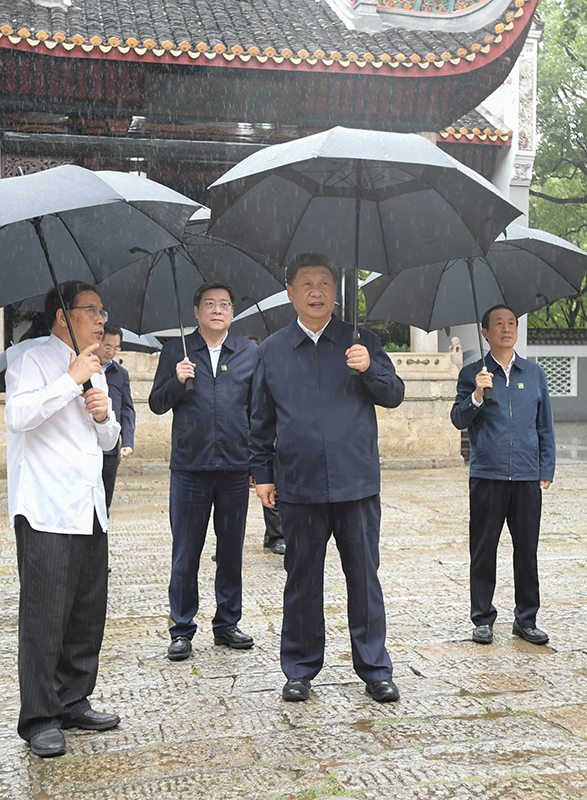 2020年9月17日，習(xí)近平在湖南大學(xué)岳麓書院考察調(diào)研，了解人才培養(yǎng)、文化傳承等情況。