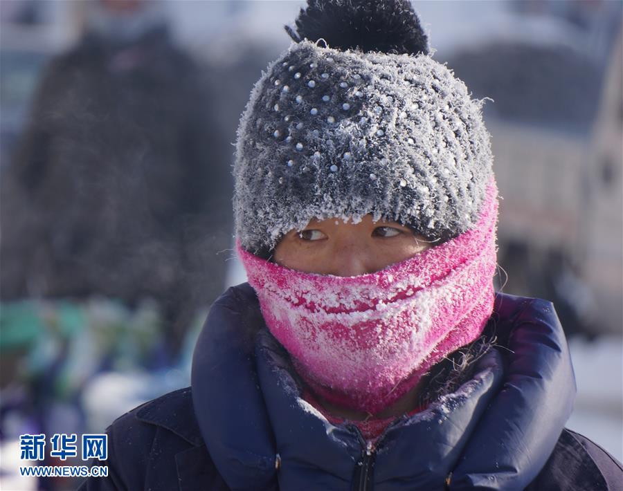 (生態(tài))(4)內蒙古根河市現(xiàn)-47.8℃極寒天氣