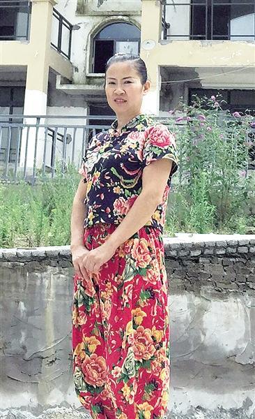 女業(yè)主獨住避暑爛尾樓 方圓一公里只有20多戶