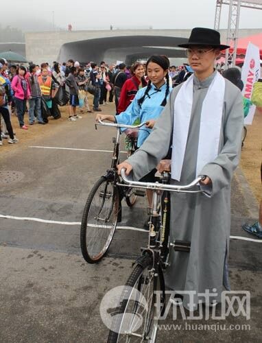 臺灣創(chuàng)意自行車嘉年華日月潭揭面紗“穿越”回民國