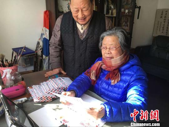 無(wú)錫80歲阿婆收藏百封臺(tái)灣“家書”見(jiàn)證兩岸親情