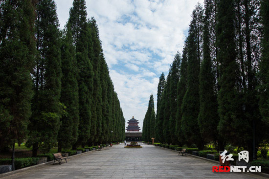 【湖南抗戰(zhàn)名城巡禮】?jī)砂睹襟w探訪芷江受降園（圖）