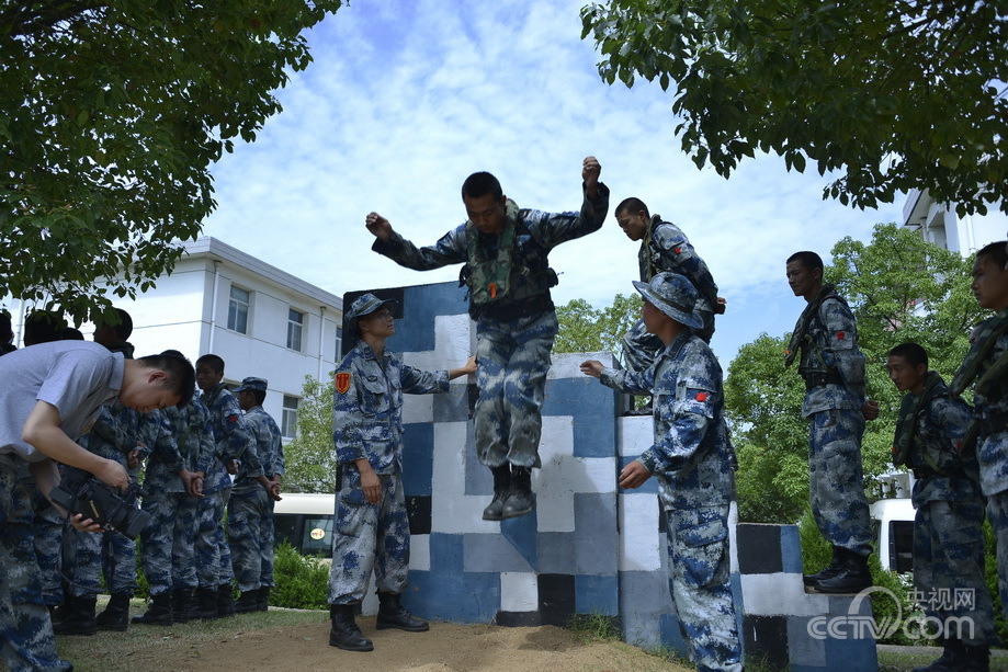 守住精神高地 捍衛(wèi)革命精神